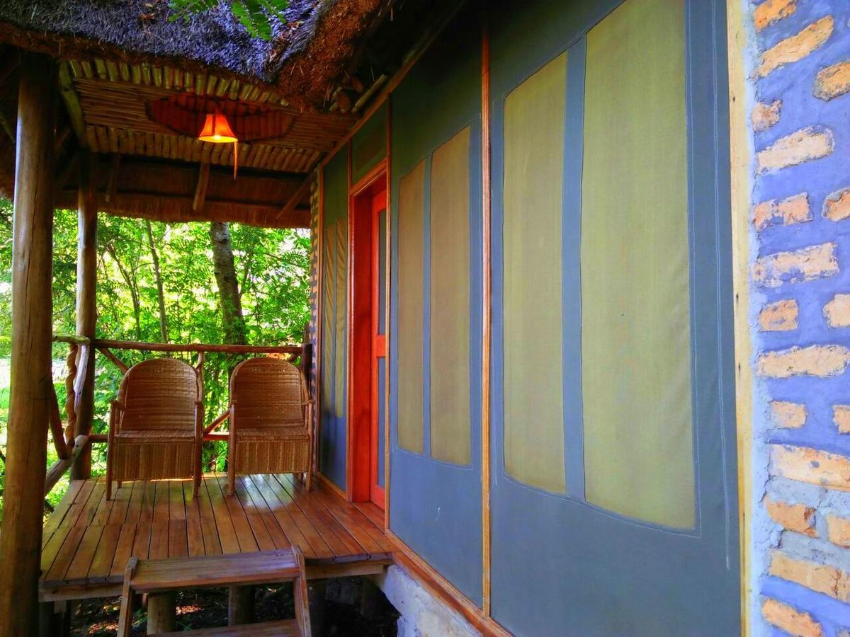 Irungu Forest Safari Lodge Katunguru Bagian luar foto